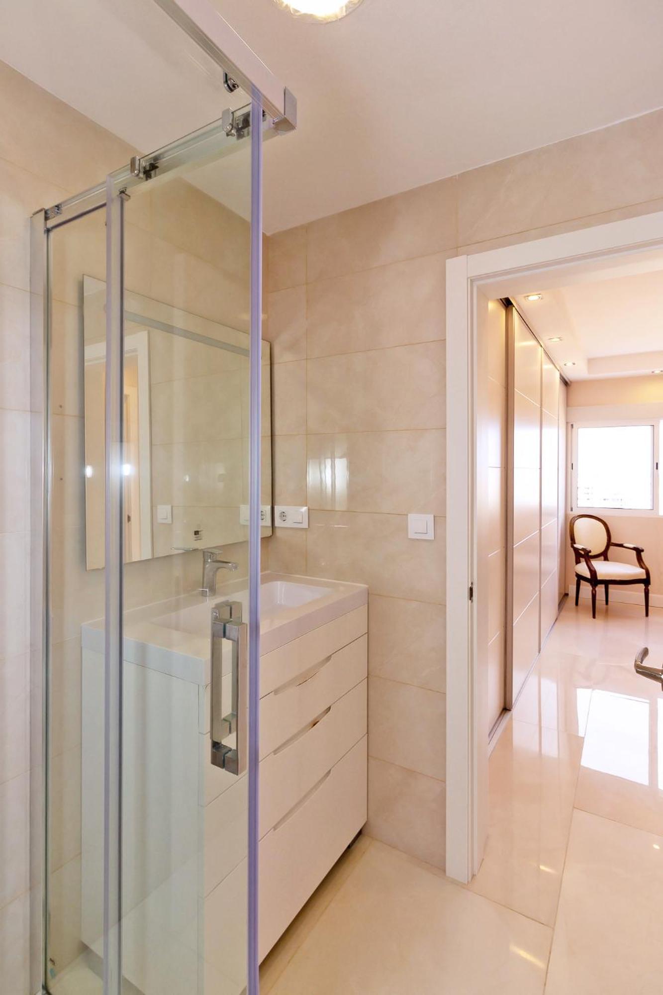 The White Apartment: Luxury, Beach And Design Валенсия Экстерьер фото